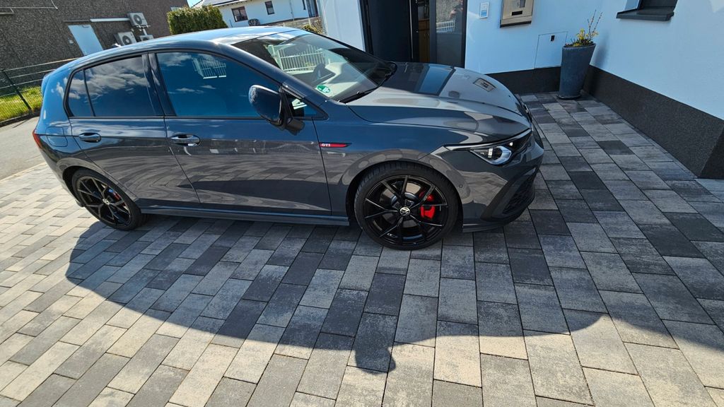 VW Golf 24.200 km 33.900 &euro; Habichtswald 34317