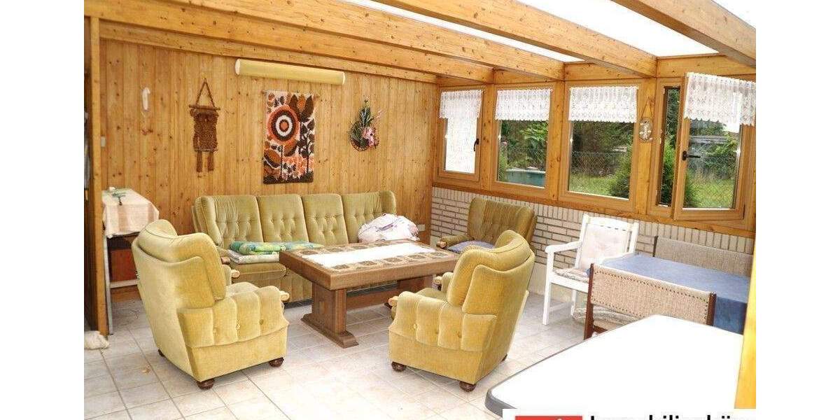 Gepflegtes Zweifamilienhaus mit großem Wintergarten in idyllischer Lage von Bad Münder-Böbber 6 zimmer