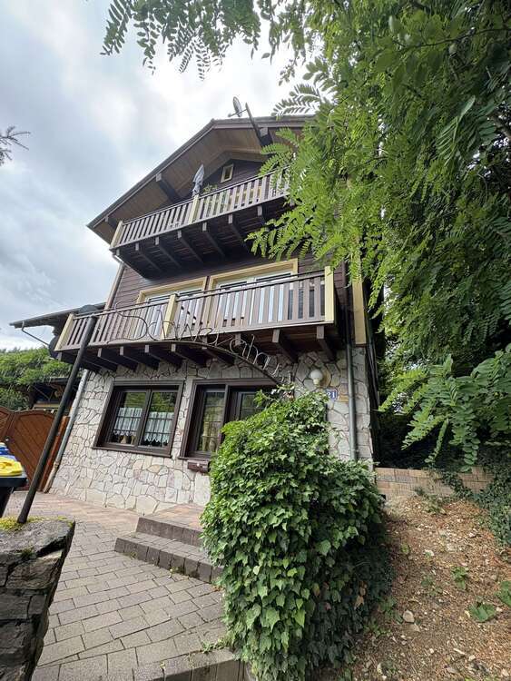 Haus zum Kaufen in Schlangenbad 259.000 € 160 m²