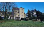 Freistehendes Ein-Zweifamilienhaus mit 9 Zimmern, 3 Bädern und ri