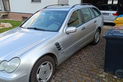 Mercedes-Benz C 180 209.000 km 850 &euro; Burgbrohl 56659