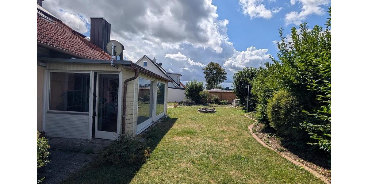 Erdgeschoßwohnung Freising Am Vogelherd - 6 Zimmer, 160 m&sup2;, 1.900&euro; | Angebot:27569113