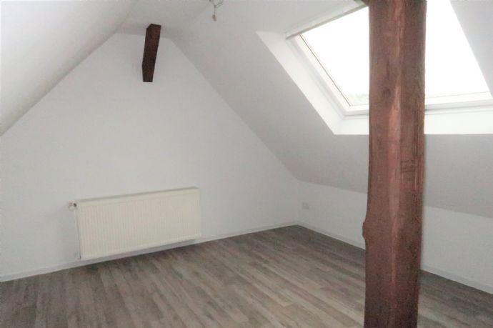 Maisonettenwohnung Nieste - 5 Zimmer, 100 m&sup2;, 800&euro; | Angebot:25252935