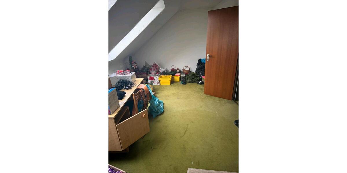 Reihenhaus Bornheim - 8 Zimmer, 137 m&sup2;, 440.000&euro; | Angebot:25422676