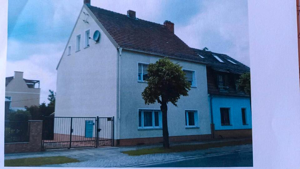 Einfamilienhaus Finsterwalde - 10 Zimmer, 150 m&sup2;, 124.000&euro; | Angebot:26180245