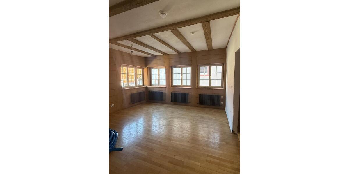 Etagenwohnung Markgröningen - 3 Zimmer, 105 m&sup2;, 1.150&euro; | Angebot:26004487