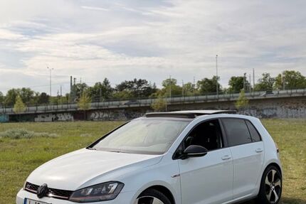 VW Golf 165.000 km 14.500 &euro; Leipzig 04357