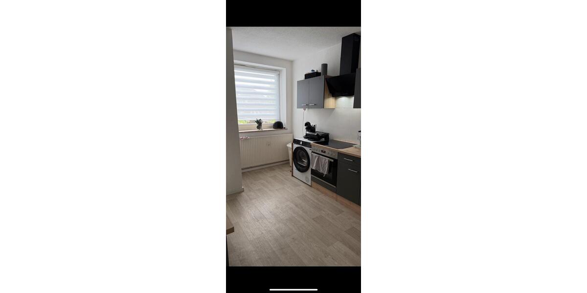 Etagenwohnung Bremerhaven Schiffdorferdamm - 5 Zimmer, 122 m&sup2;, 814&euro; | Angebot:24619456