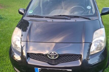 Toyota Yaris 114.000 km 4.000 &euro; Großkochberg 07407