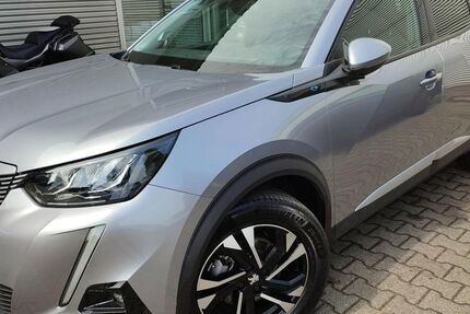 Peugeot 2008 34.548 km 16.490 € Brandenburg an der Havel 14772
