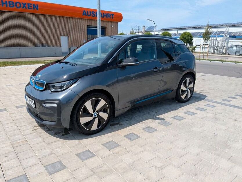 i3
