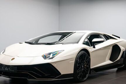Lamborghini Aventador 6.600 km 598.000 &euro; Putzbrunn 85640
