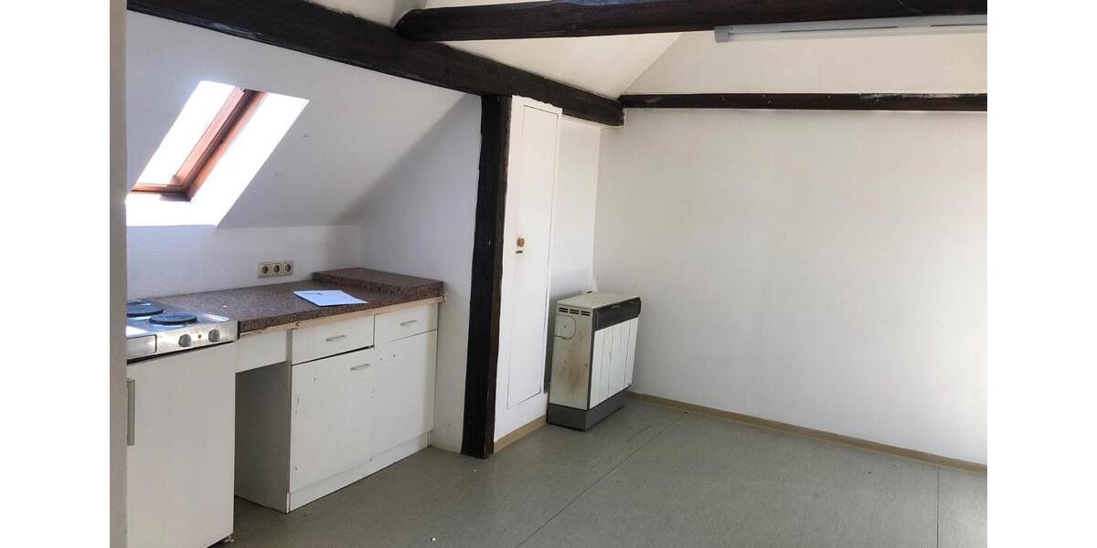 Dachgeschoßwohnung Hildesheim - 1.5 Zimmer, 32 m&sup2;, 360&euro; | Angebot:26382328