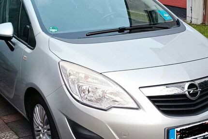 Opel Meriva 112.000 km 4.600 &euro; Gelnhausen 63571