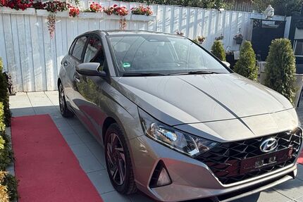 Hyundai i20 17.000 km 14.990 &euro; Ichenhausen 89335