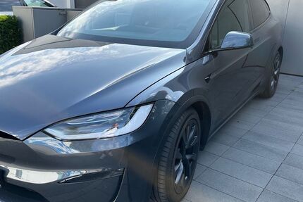 Tesla Model X 38.000 km 77.800 € Düsseldorf 40547