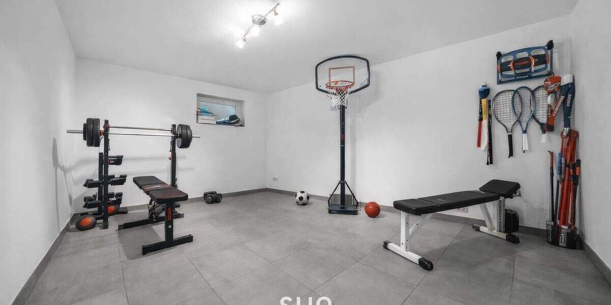 EXKLUSIVES FAMILIENWOHNEN am RIEDBERG WESTFLÜGEL - Garten, viel Platz, viel Licht, viel Stil 6 zimmer