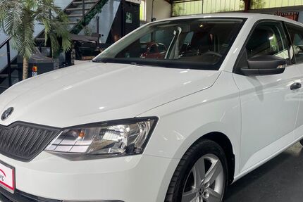 Skoda Fabia 99.000 km 7.490 &euro; Rheinberg 47495