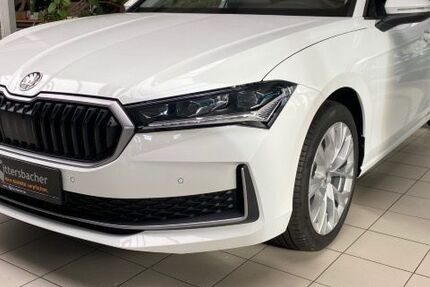 Skoda Superb 10.000 km 39.990 € Saarbrücken 66130