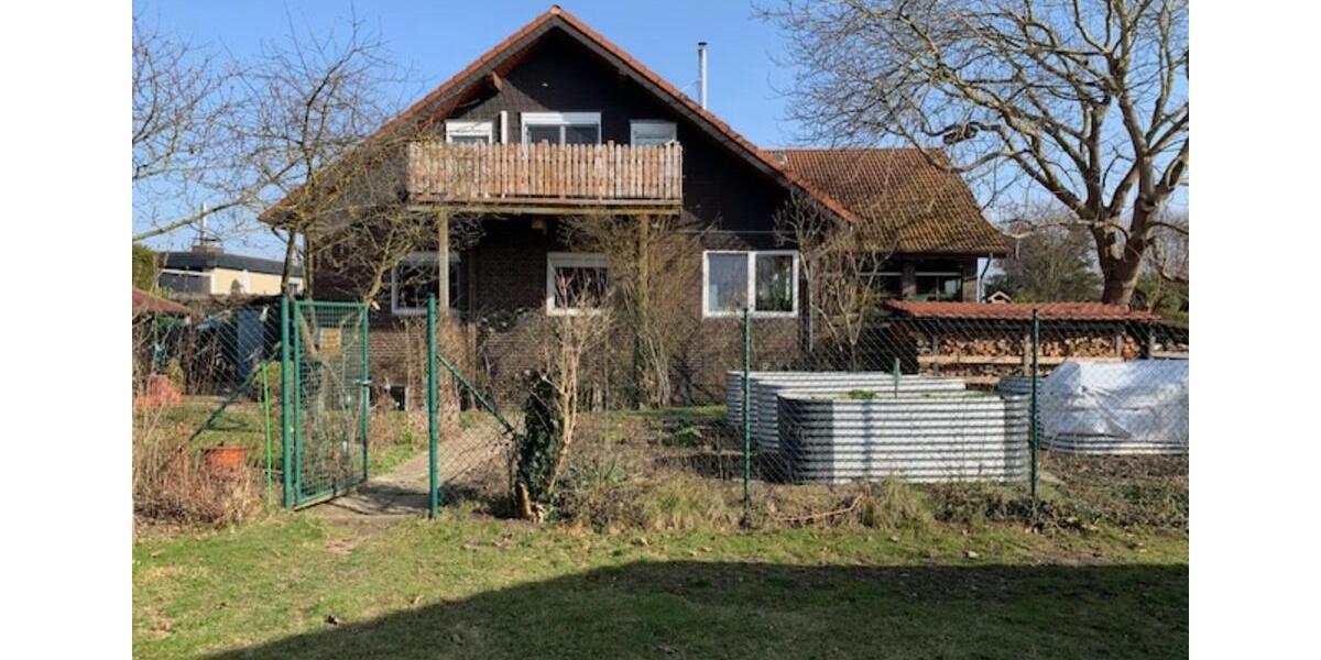 Dachgeschoßwohnung Vechelde - 4 Zimmer, 101 m&sup2;, 800&euro; | Angebot:25512121