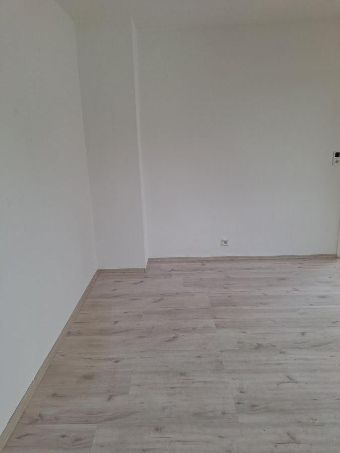 Provisionsfrei* Mit Gartenteil + Stellplatz! Gemütl. DG-Wo, sofort bezugsfrei! 2.5 zimmer