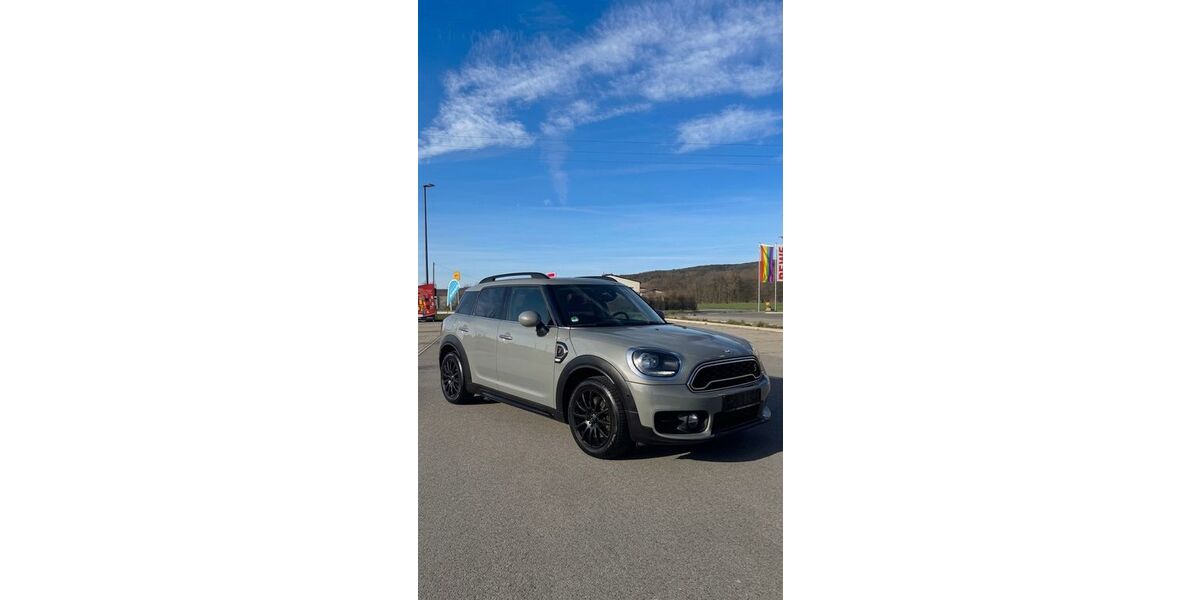 Mini Countryman S (Cooper) 90.744 km 17.499 &euro; Hausen 97647
