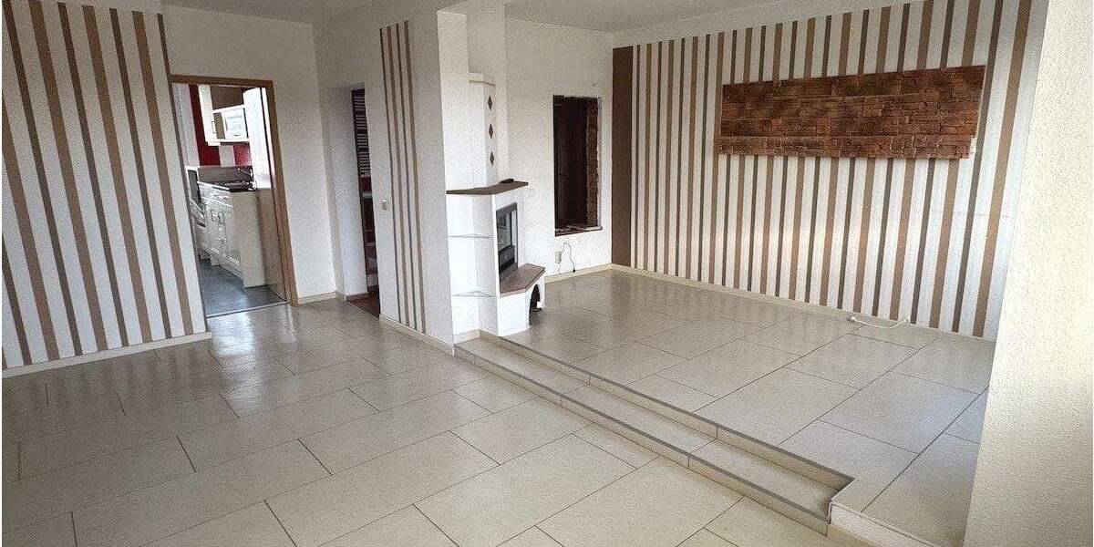 Etagenwohnung Gotha - 4 Zimmer, 106 m&sup2;, 120.000&euro; | Angebot:25386913