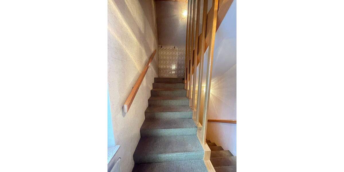 Geräumiges Familienhaus mit Balkonen und Terrasse in Nürnberg, Großreuth h d Veste 9 zimmer