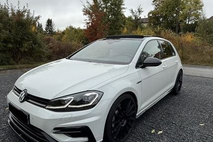 VW Golf 98.000 km 27.000 € Oberkotzau 95145