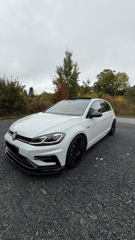 VW Golf 98.000 km 27.000 € Oberkotzau 95145