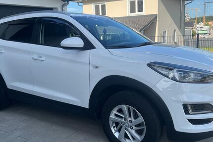Hyundai TUCSON 80.000 km 15.000 &euro; Pocking 94060