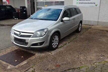 Opel Astra 192.000 km 2.900 € Windsbach 91575