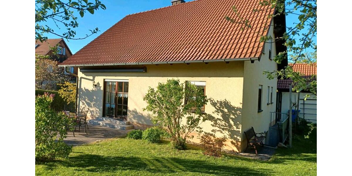 Einfamilienhaus Bad Berneck im Fichtelgebirge - 7 Zimmer, 176 m&sup2;, 498.000&euro; | Angebot:26904802