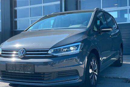VW Touran 21.996 km 33.990 &euro; Tiefenbach 93464