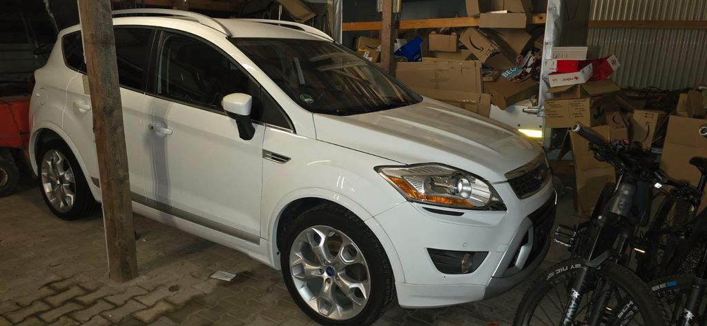 Ford Kuga 163.295 km 7.900 &euro; Regenstauf 93128
