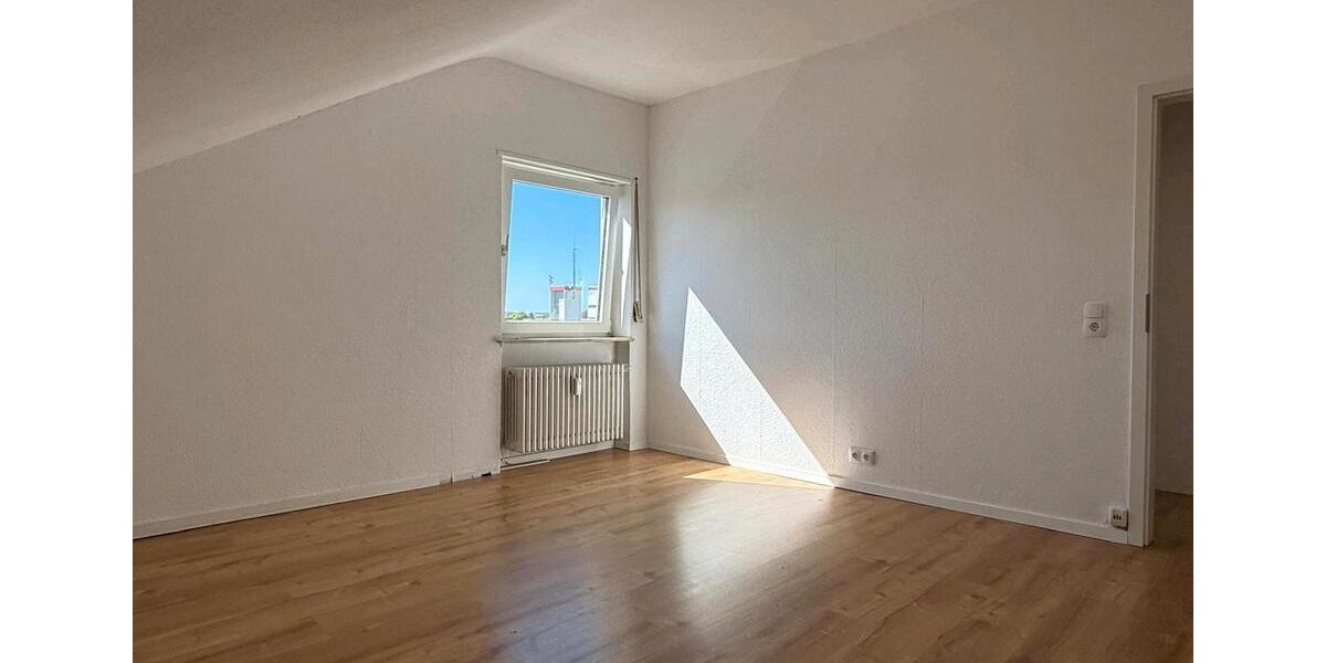 Dachgeschoßwohnung Lambsheim - 3 Zimmer, 65 m&sup2;, 650&euro; | Angebot:26635158