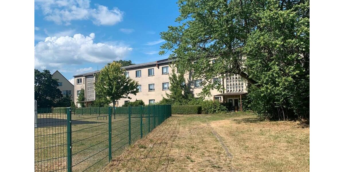 Mehrfamilienhaus, Wohnhaus Osterburg (Altmark) - 90 Zimmer, 1.200 m&sup2;, 80.000&euro; | Angebot:27417717
