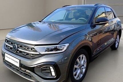 VW T-Roc 11.204 km 32.979 &euro; Krefeld 47805