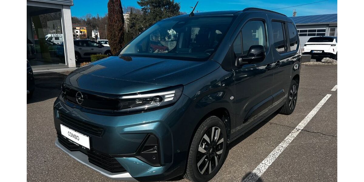 Opel Combo 1.500 km 28.990 &euro; Biberach 88400