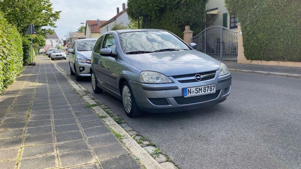 Opel Corsa 64.000 km 3.100 € Nürnberg 90453