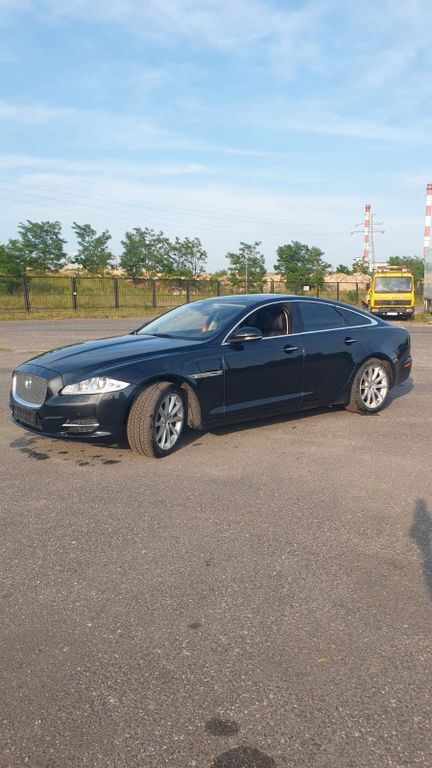 XJ