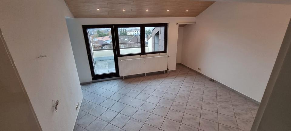 Dachgeschoßwohnung Neckarsulm - 3.5 Zimmer, 76 m&sup2;, 277.000&euro; | Angebot:26524700