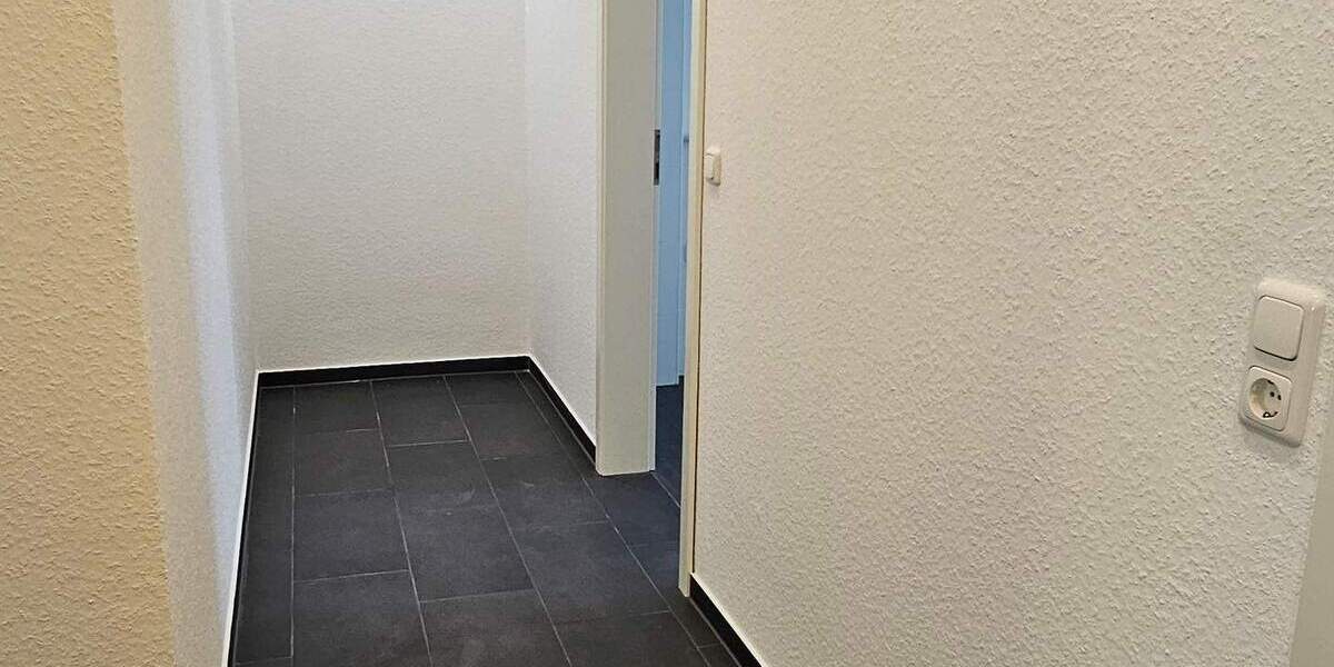 Etagenwohnung Timmaspe - 3 Zimmer, 170 m&sup2;, 1.200&euro; | Angebot:24027270