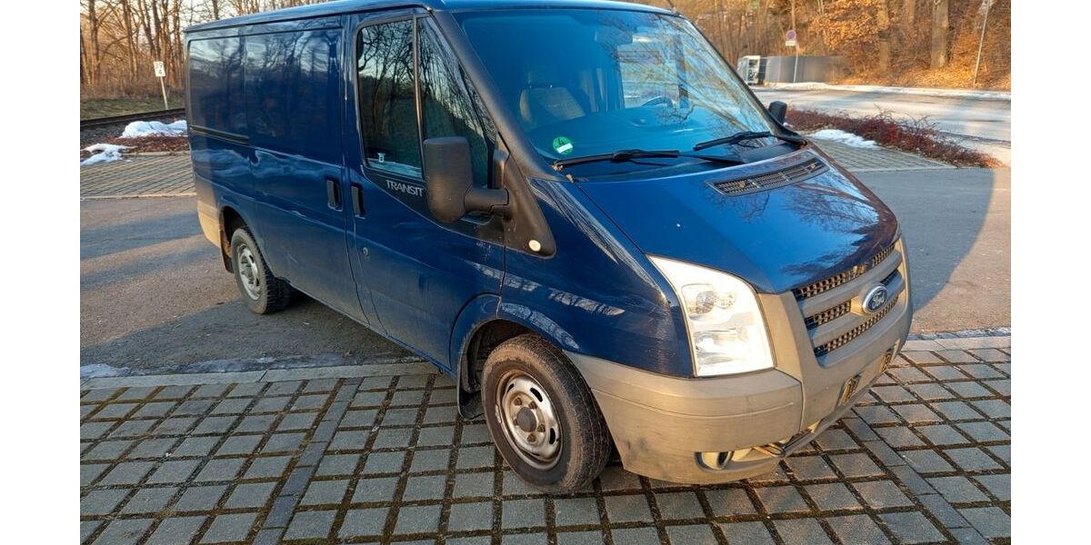 Ford Transit 192.000 km 4.200 &euro; Chemnitz 09123