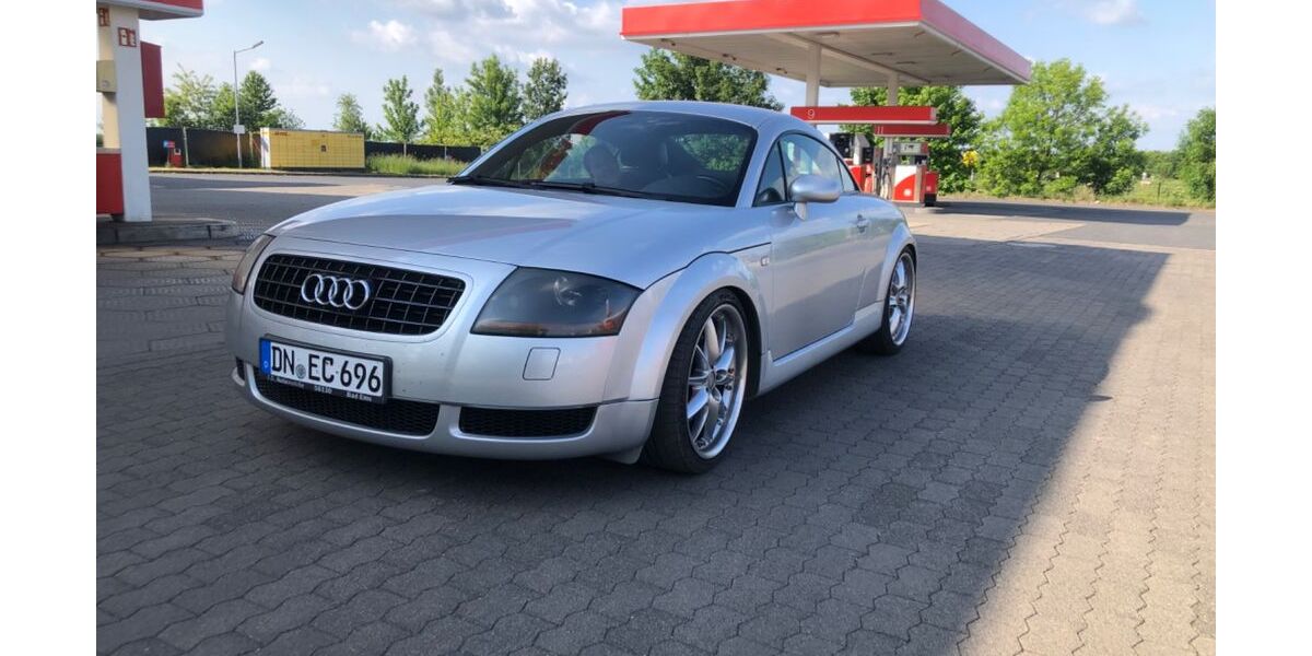 Audi TT 270.000 km 4.900 &euro; Nideggen 52385