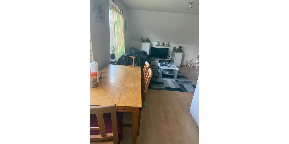Dachgeschoßwohnung Friedeburg - 3 Zimmer, 80 m&sup2;, 600&euro; | Angebot:26347980
