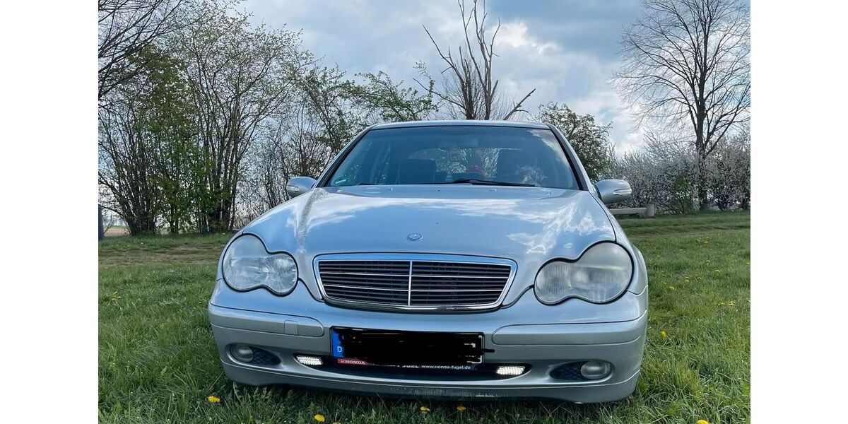 Mercedes-Benz 190 163.422 km 1.500 &euro; Limbach-Oberfrohna 09212