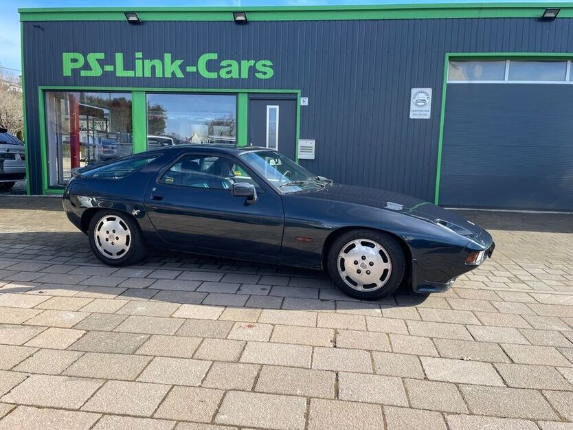 928