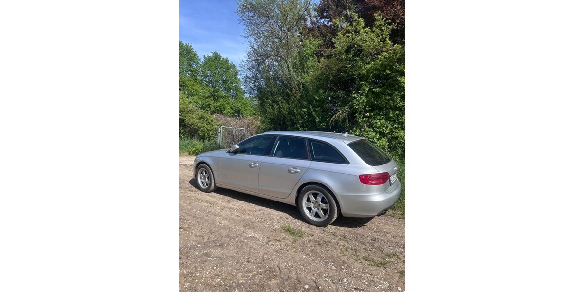 Audi A4 143.300 km 9.399 &euro; Stuttgart 70327