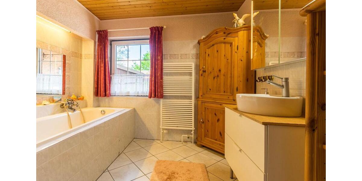 Bauernhaus, Landhaus Bad Segeberg - 7 Zimmer, 235 m&sup2;, 2.200&euro; | Angebot:25524517